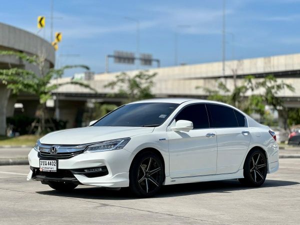 HONDA ACCORD, 2.0 HYBRID ปี2017  รถสวยเข้าศูนย์ตลอด รูปที่ 0